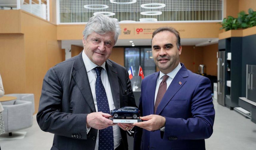 Bakan Kacır, Fransa Dış Ticaret ve Yatırımlardan Sorumlu Bakanı Forissier ile bir araya geldi: