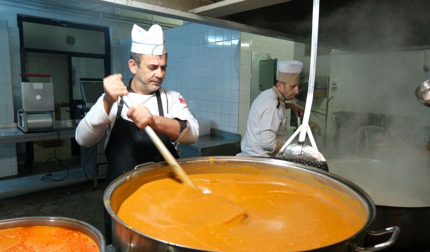 Erzincan Belediyesinden ramazanda her gün bin kişiye iftar