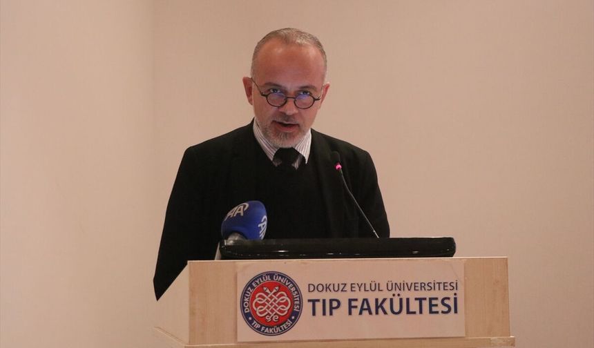 İzmir'de canlı cerrahi yayınıyla menisküs nakli gerçekleştirildi