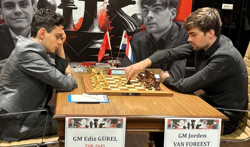 Satranç oyuncuları Ediz Gürel ile Van Foreest arasındaki özel maçta dördüncü oyun tamamlandı