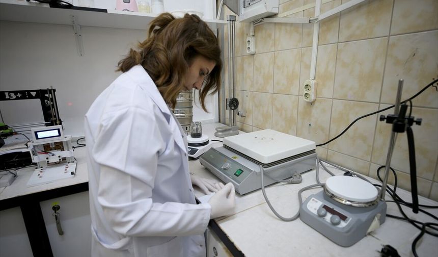 Akademisyenler 'pas'tan yüksek iletkenliğe sahip mürekkep geliştirdi