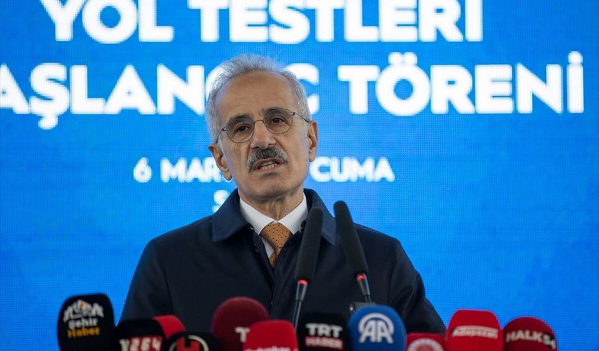 Bakanlar Uraloğlu ve Gürlek, Sakarya'da milli hızlı treninin yol testleri törenine katıldı
