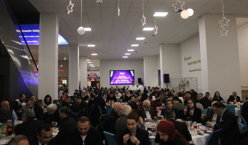 Biruni Üniversitesi geleneksel iftar programında ortaöğretim kurumlarıyla buluştu