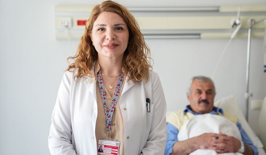 Dört yıl süren hıçkırığından tedaviyle 1 haftada kurtuldu