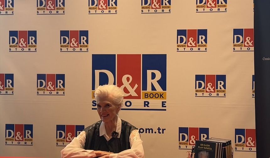 Elon Musk'un annesi Dr. Maye Musk, İstanbul'da okurlarıyla buluştu