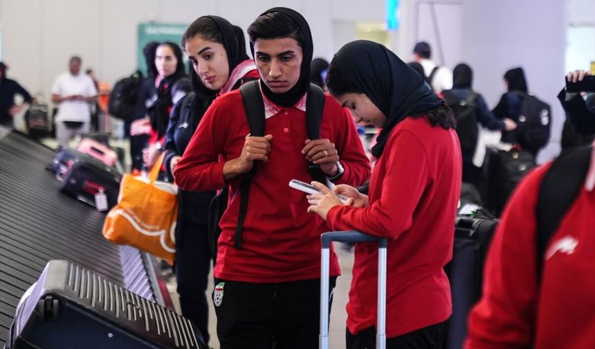 İran Milli Kadın Futbol Takımı kafilesi ülkelerine dönmek için Türkiye'ye geldi