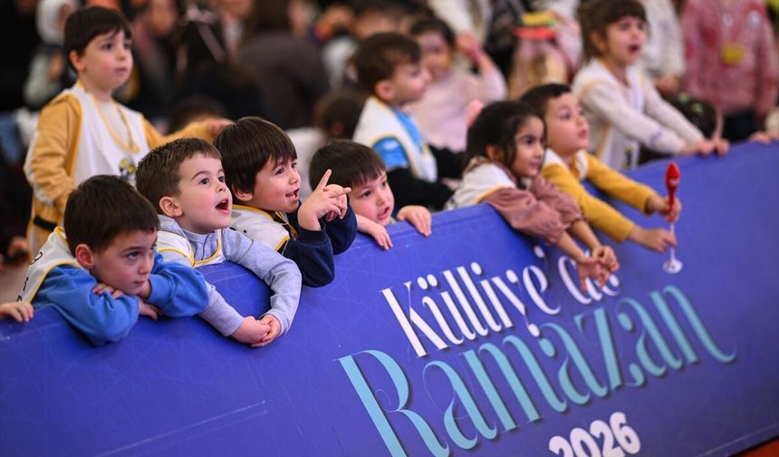 'Külliye'de Ramazan' etkinlikleri kapsamında 'Akıllı Tavşan Momo Müzikali' sahnelendi