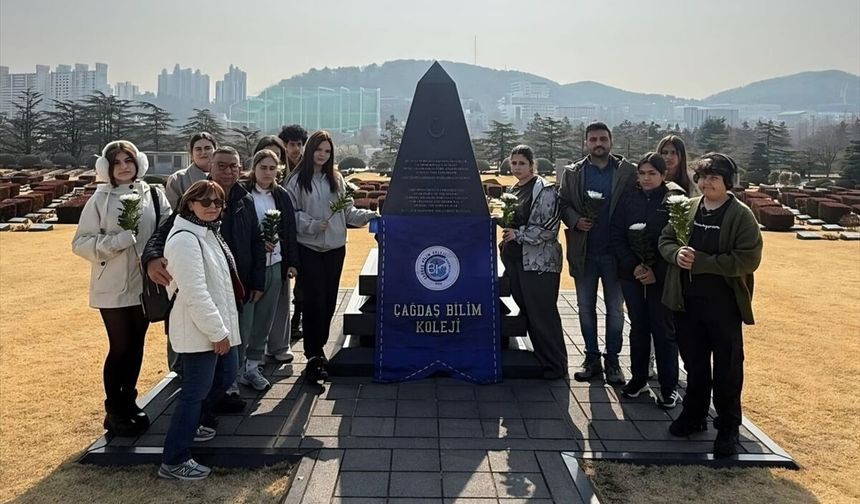 Marmarisli öğrenciler Kore'de Türk şehitliğini ziyaret etti