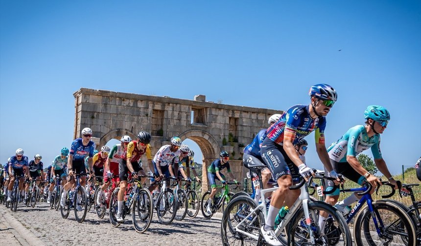 61. Cumhurbaşkanlığı Türkiye Bisiklet Turu'nda Patara-Kemer etabı başladı