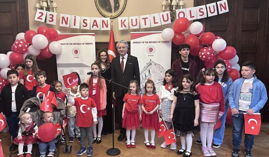 Atina'da 23 Nisan Ulusal Egemenlik ve Çocuk Bayramı önceden kutlandı