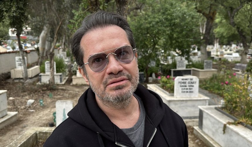 Bodrum'da hayatını kaybeden müzisyen Öcal toprağa verildi