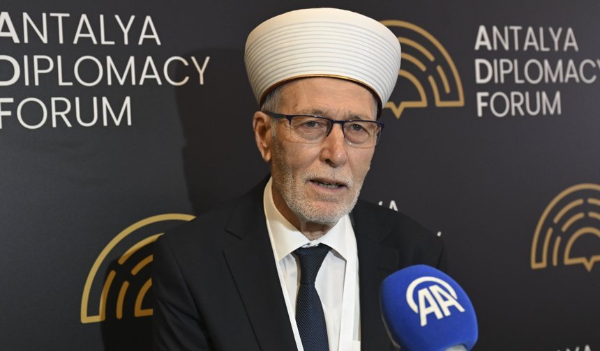 Gümülcine Seçilmiş Müftüsü Şerif, Batı Trakya'da 'azınlık okullarına' karşı kampanya yürütüldüğünü belirtti: