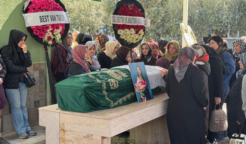 İzmir'de genç doktorun öldüğü kazanın kamera kaydına ulaşıldı