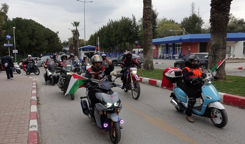 İzmir'de İsrail'in Filistin politikalarına tepki amacıyla araç konvoyu düzenlendi