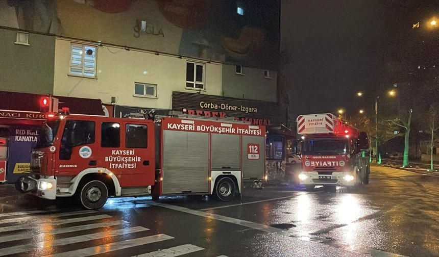 Kayseri'de bir otelde çıkan yangın söndürüldü