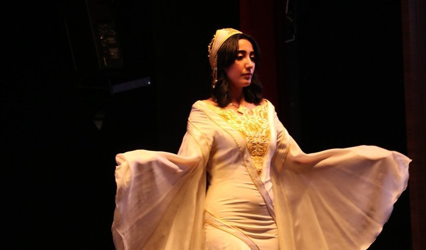 Kayseri'de 'Mimar Sinan Kıyafetleri' defilesi düzenlendi