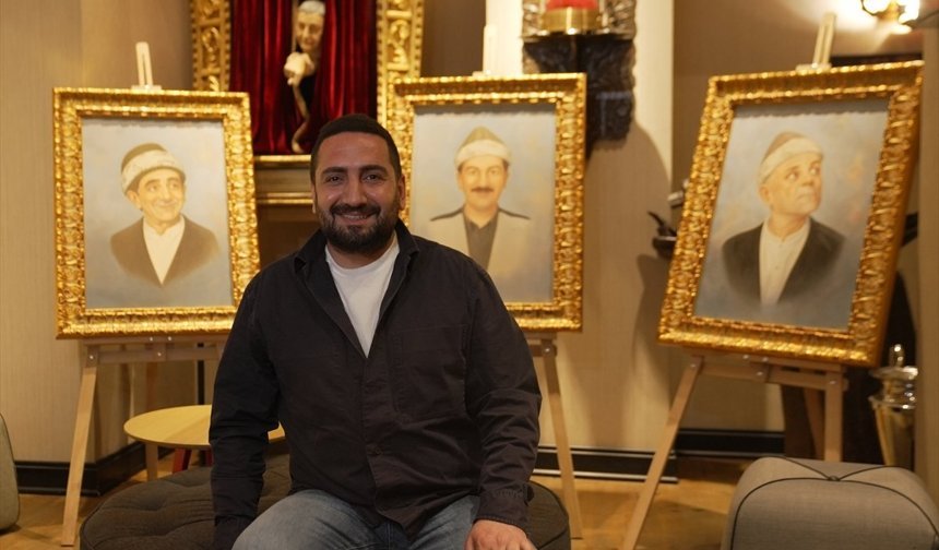 Ressam Cem Kebenç'in 'Kavuklu Serisi' Baba Sahne'de sanatseverlerle buluştu