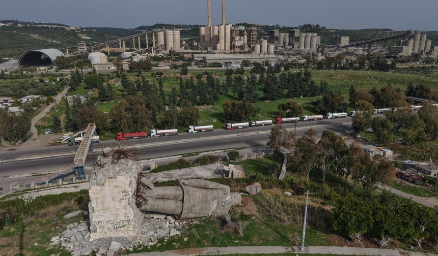 Suriye, Irak'tan gelen akaryakıtın sevkiyatına başladı