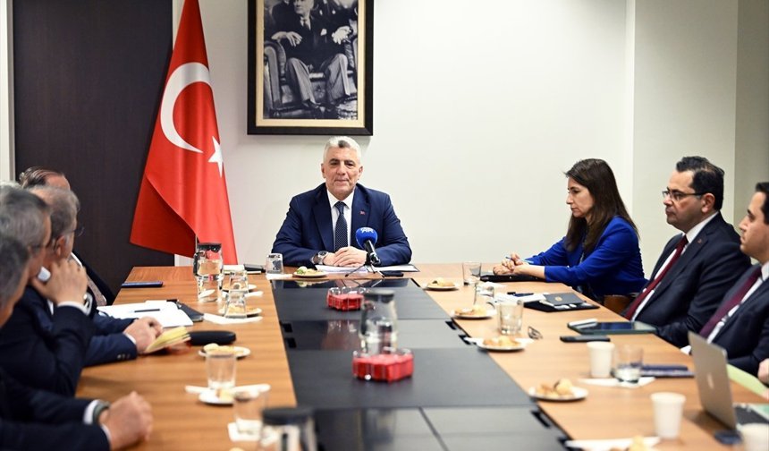 Ticaret Bakanı Bolat, Brüksel'de Türkiye'nin küresel ağırlığına dikkati çekti: