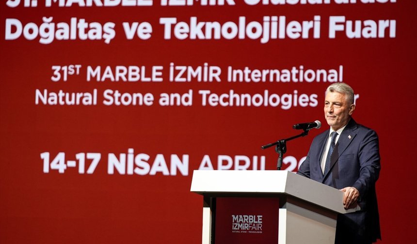 Ticaret Bakanı Bolat, İzmir'de fuar açılışına katıldı: