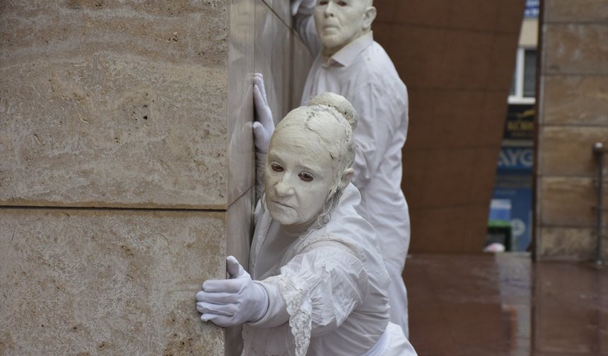 Trabzon'da '5. Uluslararası Tiyatro Festivali' başladı