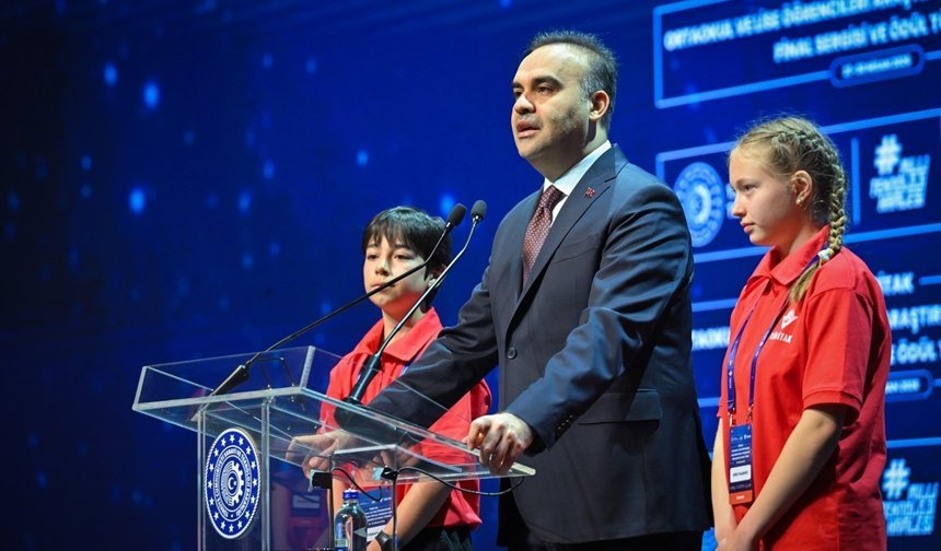 TÜBİTAK Ortaokul ve Lise Öğrencileri Araştırma Proje Yarışmaları Ödül Töreni yapıldı