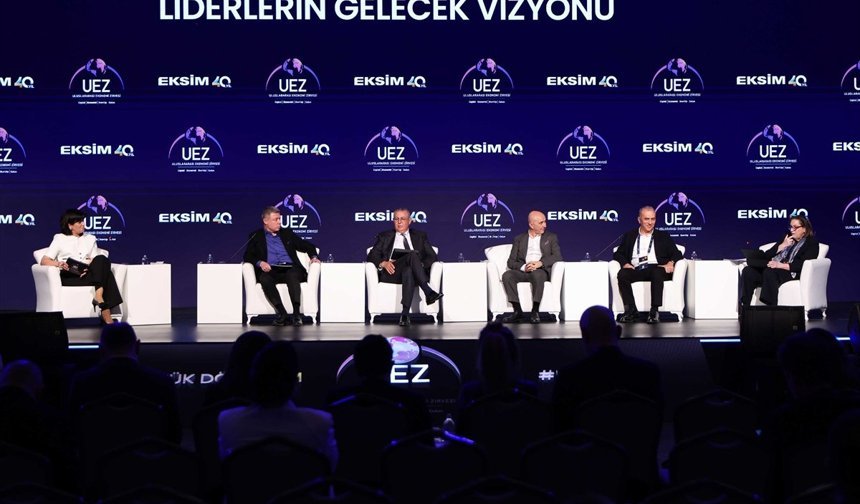 Uluslararası Ekonomi Zirvesi'nin ilk günü sona erdi