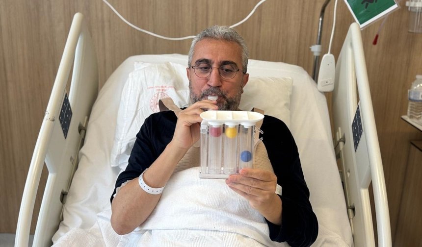 Van'da rahatsızlanan kalp hastası ambulans uçakla getirildiği Ankara'da tedavi edildi