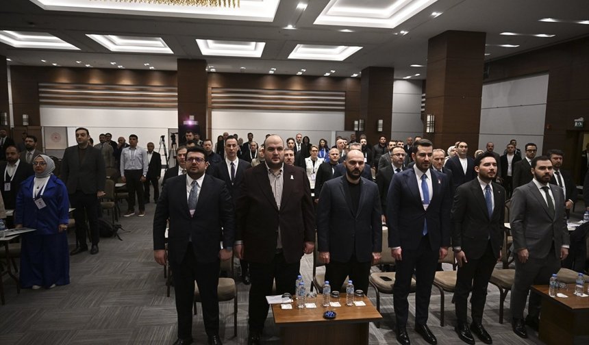 Halit Albayrak, yeniden Türkiye Buz Hokeyi Federasyonu Başkanlığına seçildi: